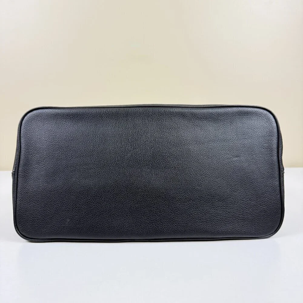 EUC Banana Republic Parkside Hobo Bag in White and Black Leather